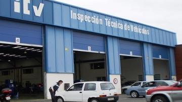 Los coches rechazados en la ITV deberán identificar al taller reparador